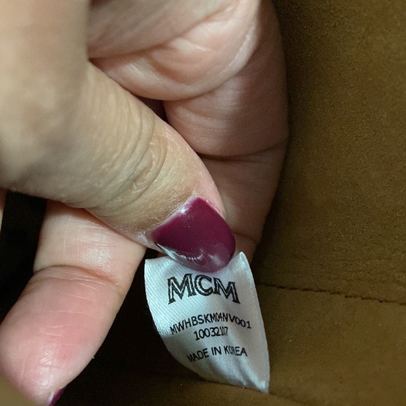 MCM Klara Medium Leather Hobo Shoulder-used 1x - Picture 5 of 9